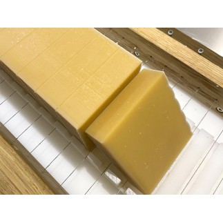 Savon au Miel naturel saponifié à froid | Flow - La savonnerie